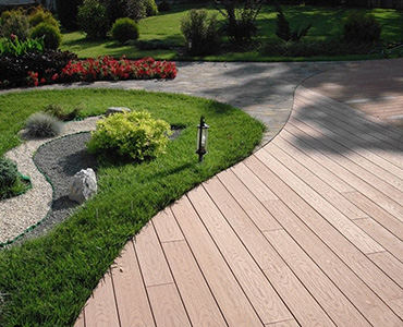 Террасное покрытие в общественных местах фото от EcoDecking